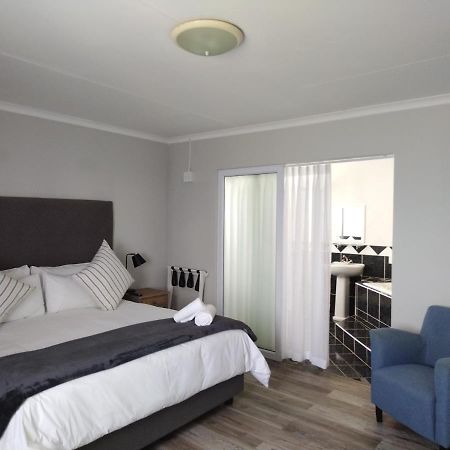 Blue Owl Guest House Mossel Bay Esterno foto