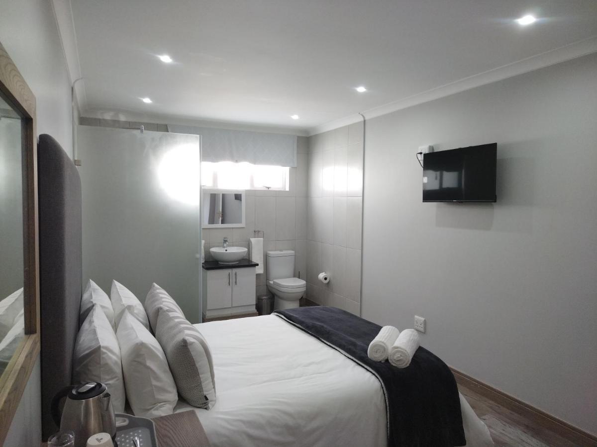Blue Owl Guest House Mossel Bay Esterno foto